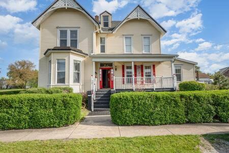 Spacious Upstairs 1Bed- Walking Distance To Beach Outlet Mall Michigan City Esterno foto