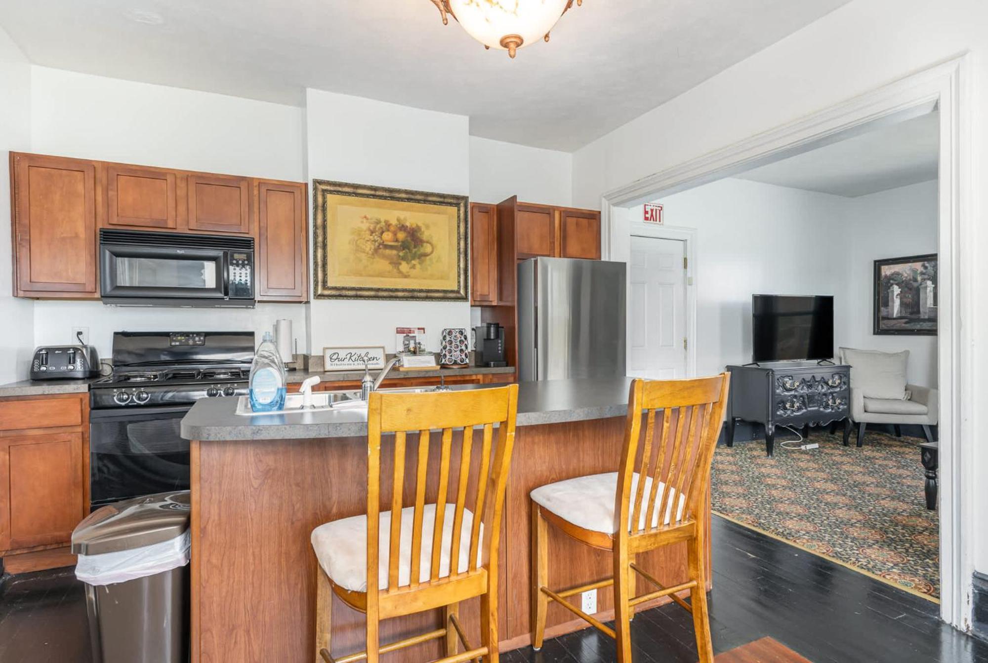 Spacious Upstairs 1Bed- Walking Distance To Beach Outlet Mall Michigan City Esterno foto